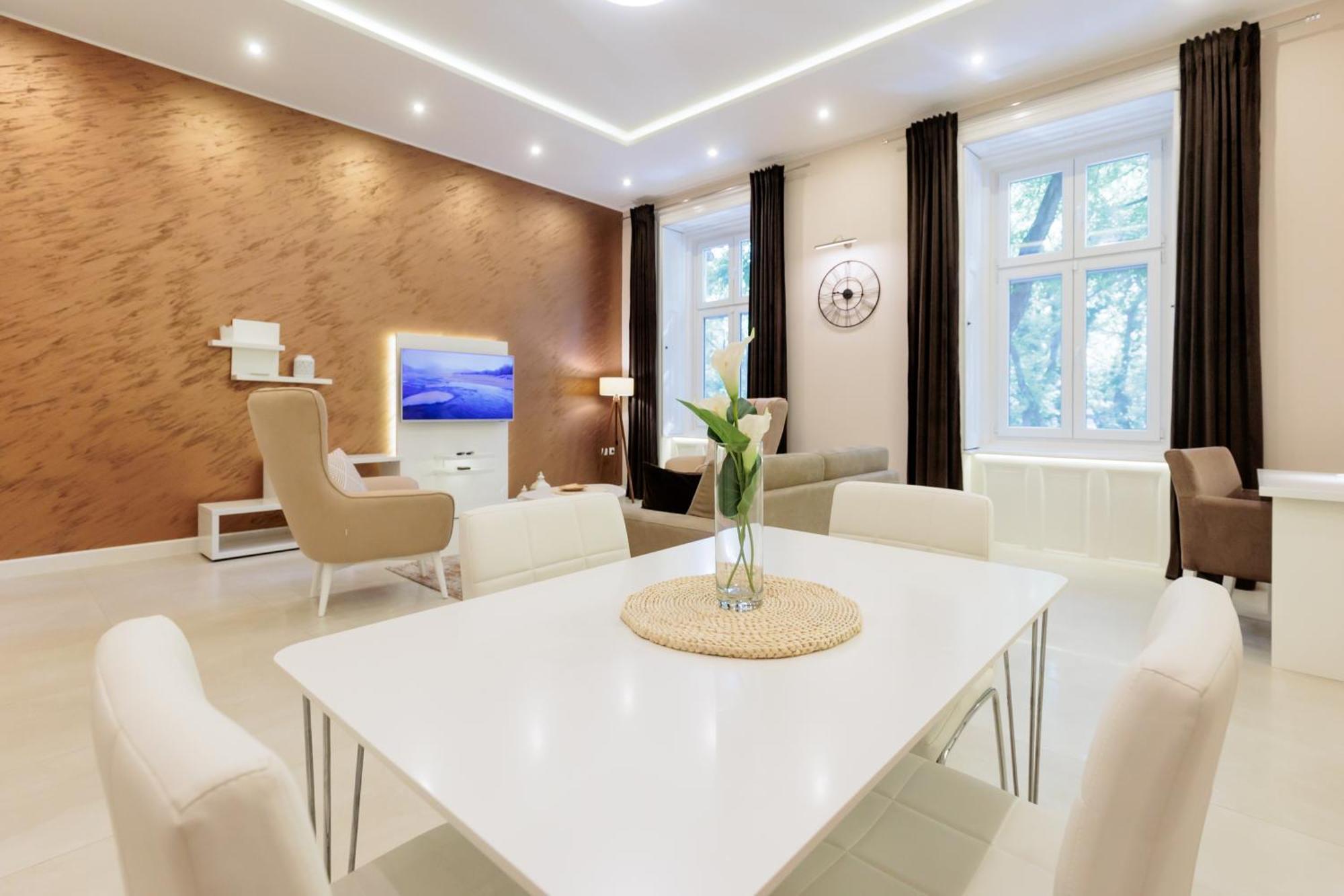 Apartman Mirakul スボティツァ エクステリア 写真